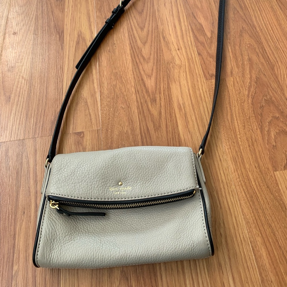 Kate spade crossbody bag
